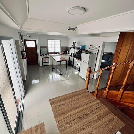 Black Star Art Hostel Neuquén Екстериор снимка