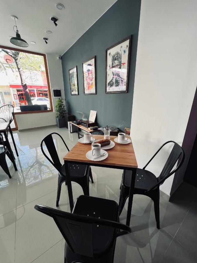 Black Star Art Hostel Neuquén Екстериор снимка