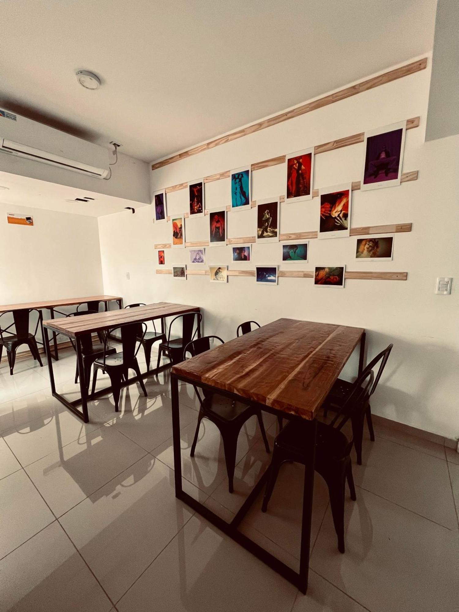 Black Star Art Hostel Neuquén Екстериор снимка
